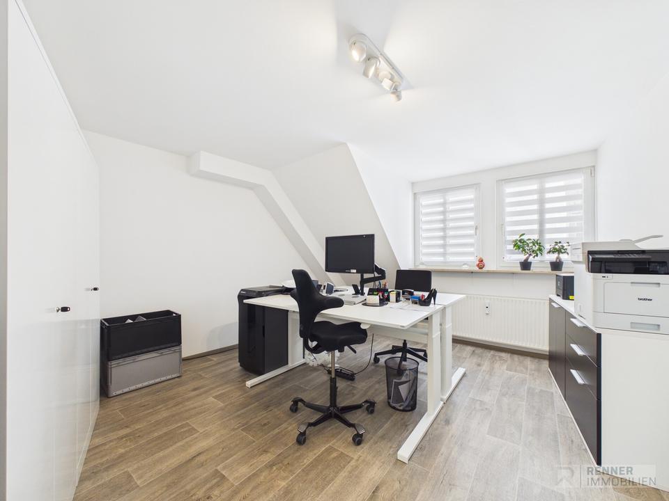 Thumbnail-Modernes 4 Zimmer Büro in Altdorf bei Nürnberg - Perfekt für Startups und bestehende Firmen