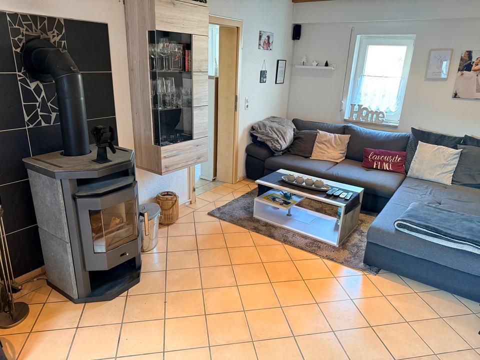 Thumbnail-Charmante Doppelhaushälfte in Siegen-Niederschelden zu verkaufen