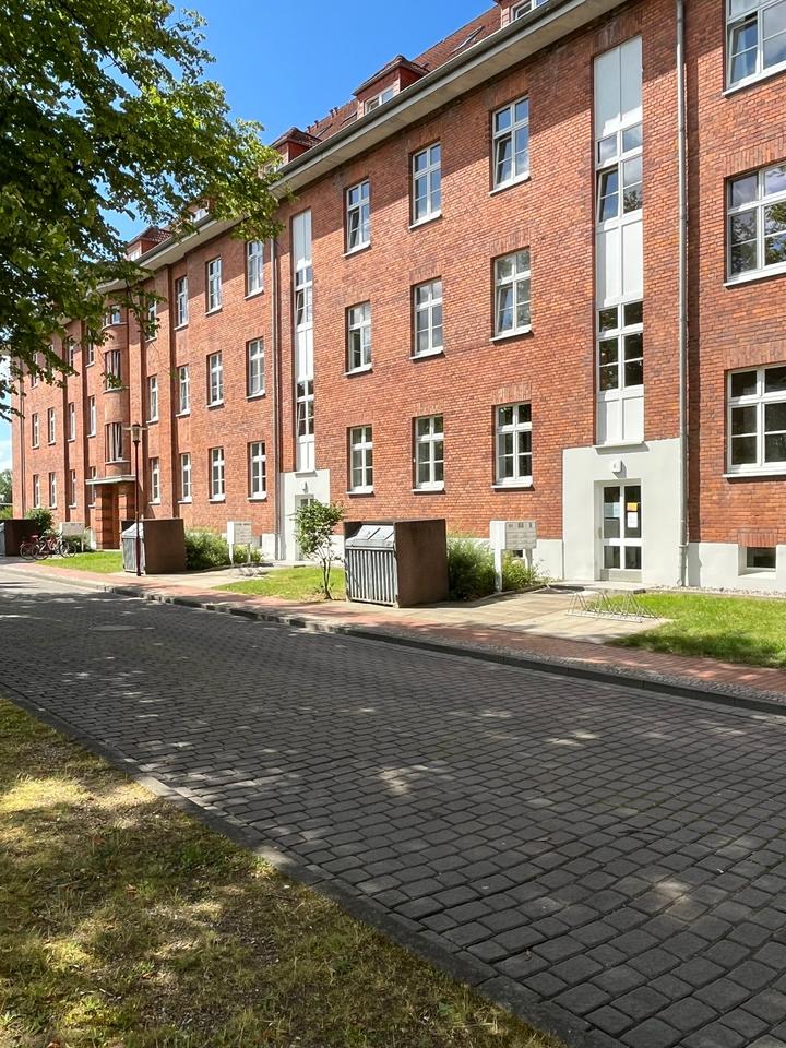 Thumbnail-Großzügige und moderne 3-Zimmer-Erdgeschosswohnung mit Balkon und neuer EBK