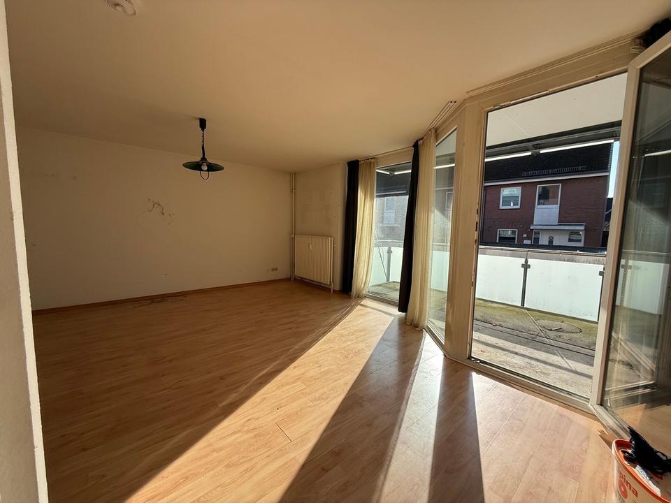 Thumbnail-Helle 1-Zimmer-Wohnung mit Balkon in Büdelsdorf