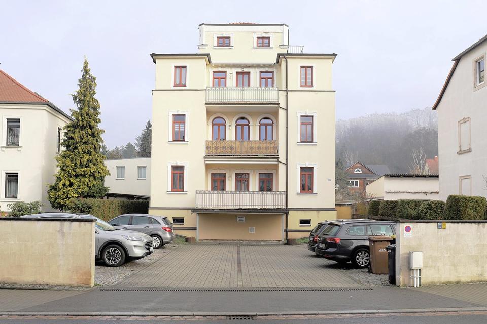 Thumbnail-3 Zimmer Maisonette im Dachgeschoss mit EBK und Blick auf die Weinberge