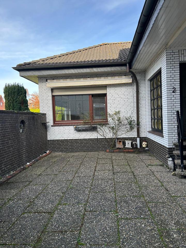 Thumbnail-Erdgeschosswohnung mit Terrasse und Gartenanteil