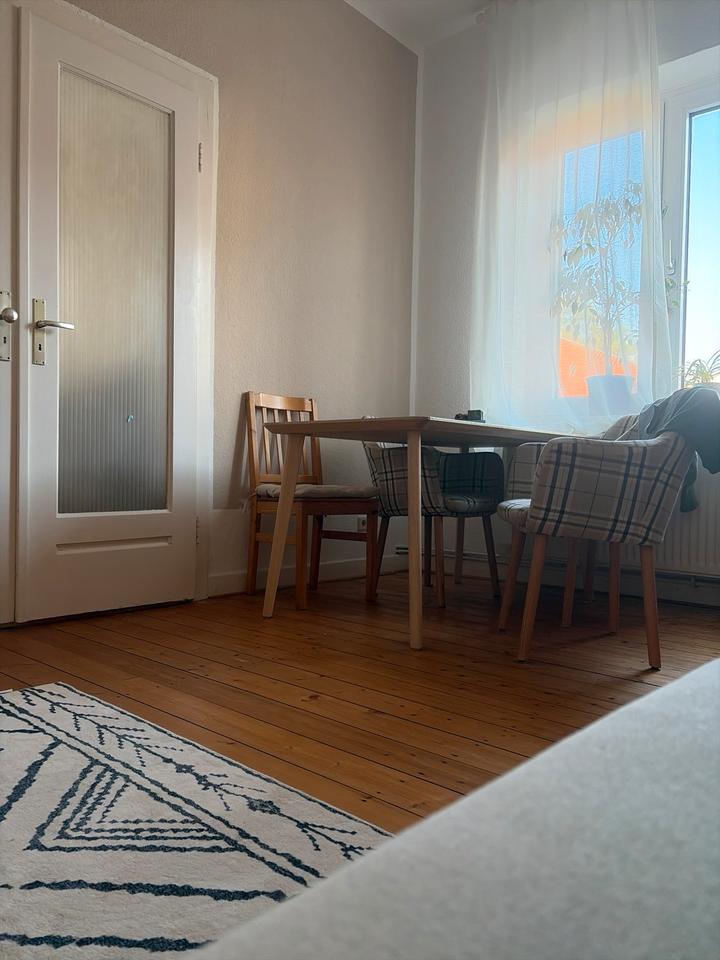 Thumbnail-Zwischenmiete: 2 Zimmer Wohnung, Badewanne, Balkon, zentral
