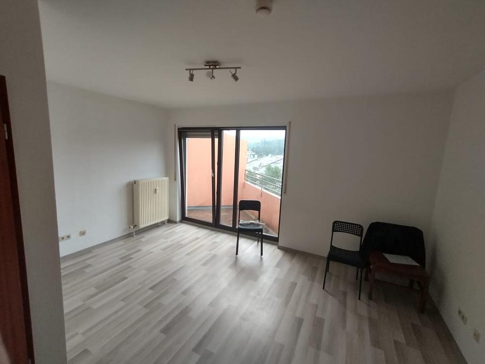 Thumbnail-1-Zimmer Wohnung mit schöner Aussicht zu gutem Preis