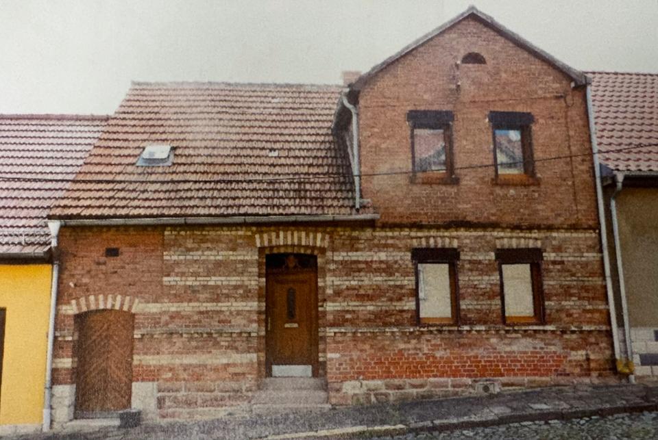 Thumbnail-Kleines Einfamilienhaus mit Potential