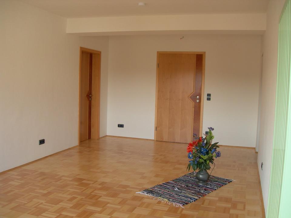 Thumbnail-Große geräumige 5 Zimmer Wohnung LappHai