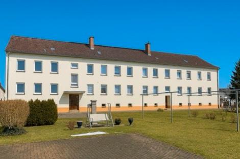 Thumbnail-3-Raum-Wohnung in Oppurg mit Garten, 2 Stellplätzen und Keller