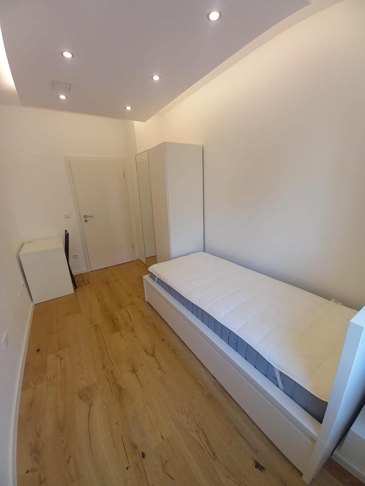 Thumbnail-helles möbliertes WG-Zimmer*sofort frei* Stuttgart West renoviert