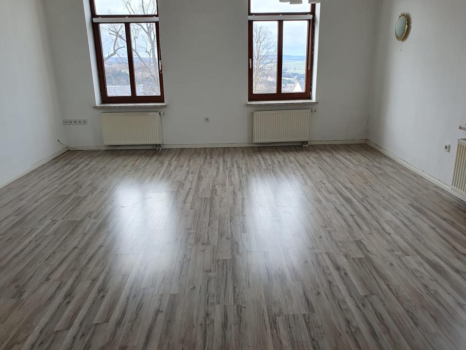 Thumbnail-Helle 5-Zimmer-Wohnung (110 m²) im 3. OG