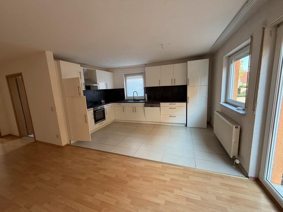 Thumbnail-Helle 2 Zimmer Wohnung mit Terrasse