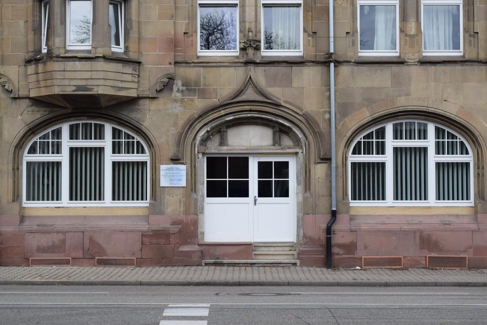 Thumbnail-Friseursalon oder Büro Praxis 5 Zimmer Fläche von 121 m2