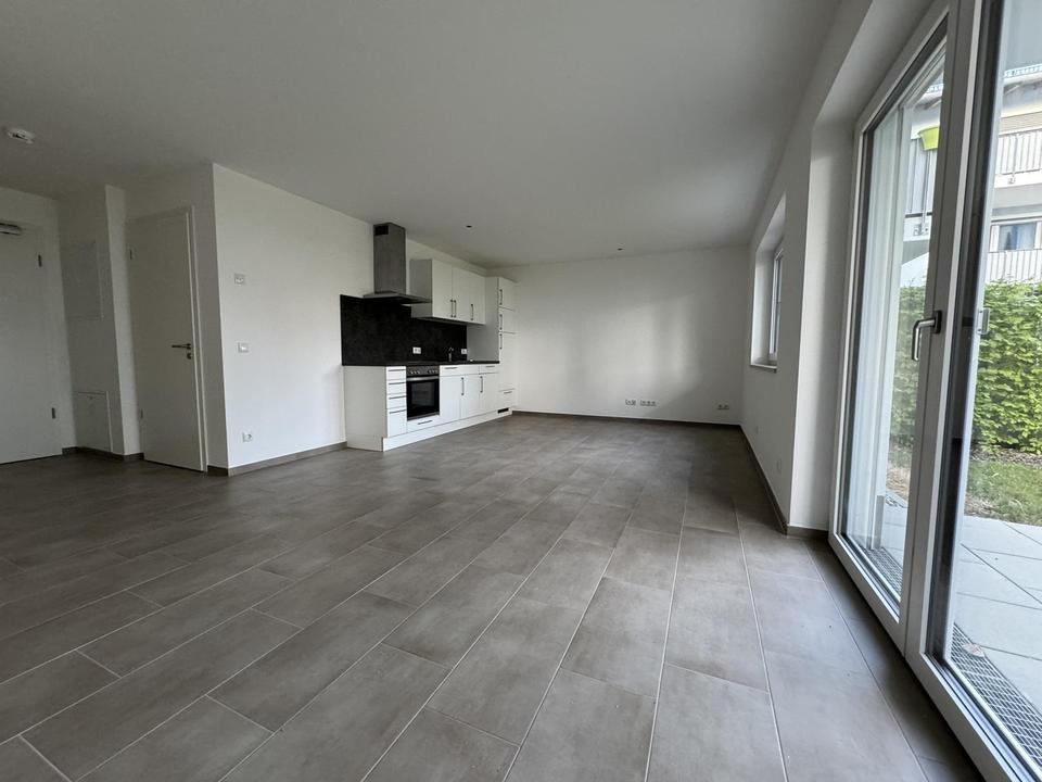Thumbnail-Neuwertige helle 1-Zimmer Wohnung mit großem Balkon in zentraler Lage