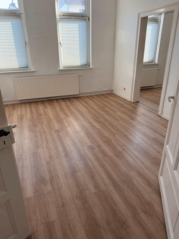 Thumbnail-Schöne helle 2 Zimmer Wohnung mit Einbauküche