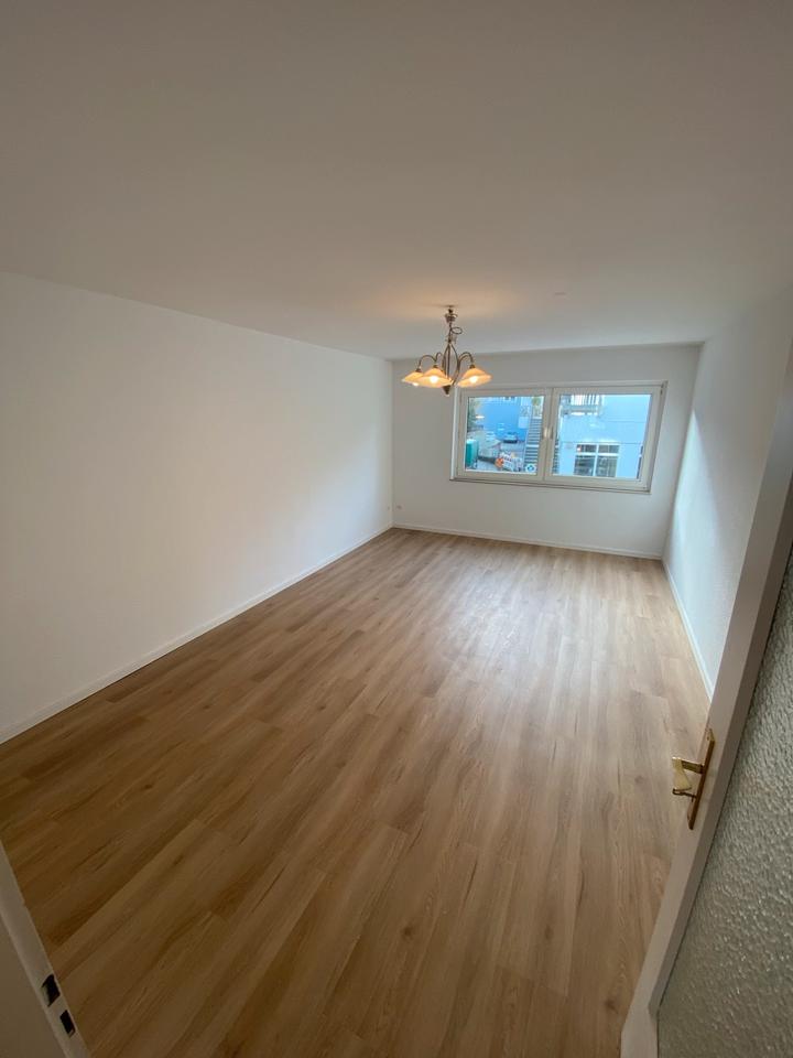 Thumbnail-WohnungStudenten Whg. in EssenHolsterhausen 43,46 m², 2 Zimmer