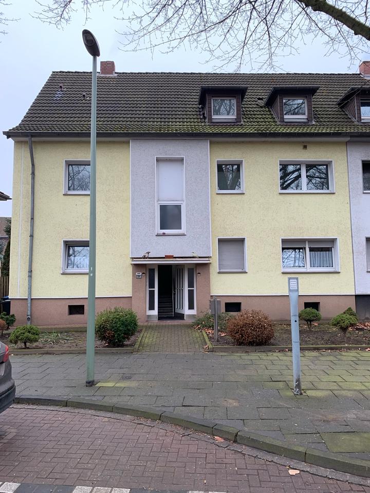 Thumbnail-6-Zimmer-Wohnung in ruhigem 3-Familienhaus 175m2 Duisburg Fahrn