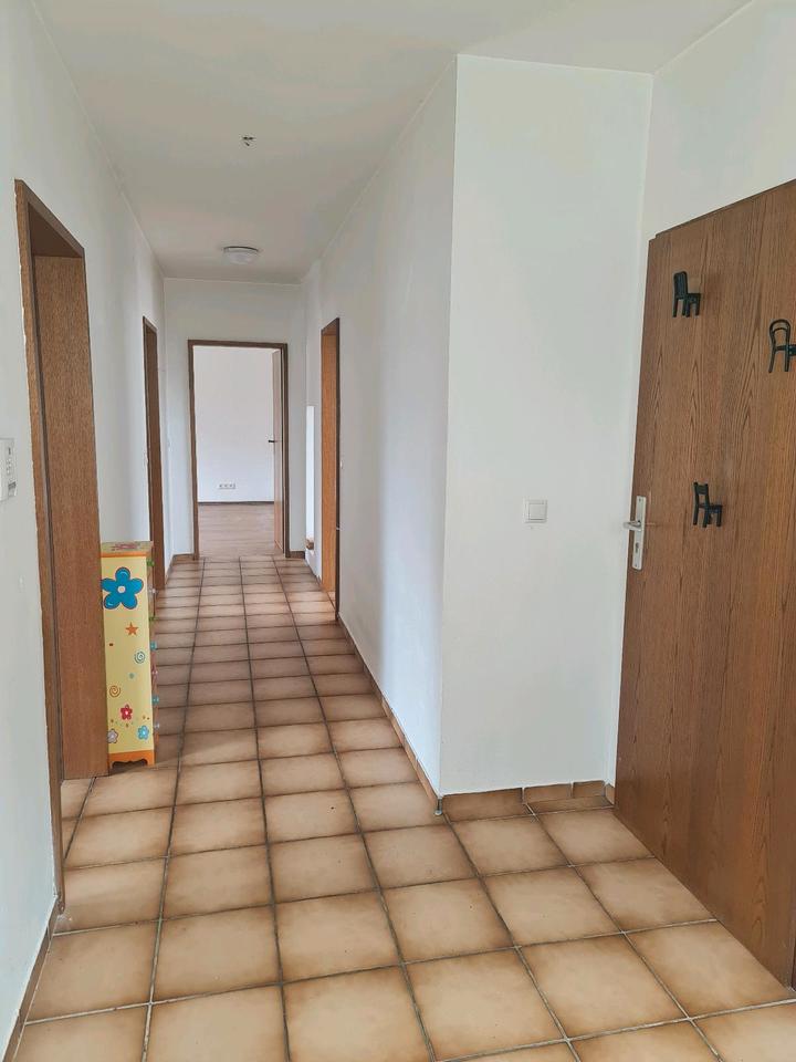 Thumbnail-LÖFFELSTERZ! 120qm 3 Zimmer, Kü, Bad, Balkon