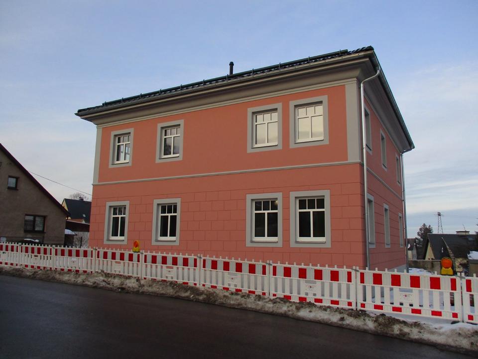 Thumbnail-Erstbezug: Komfortables Neubau-Einfamilienhaus mit Terrasse und Garten