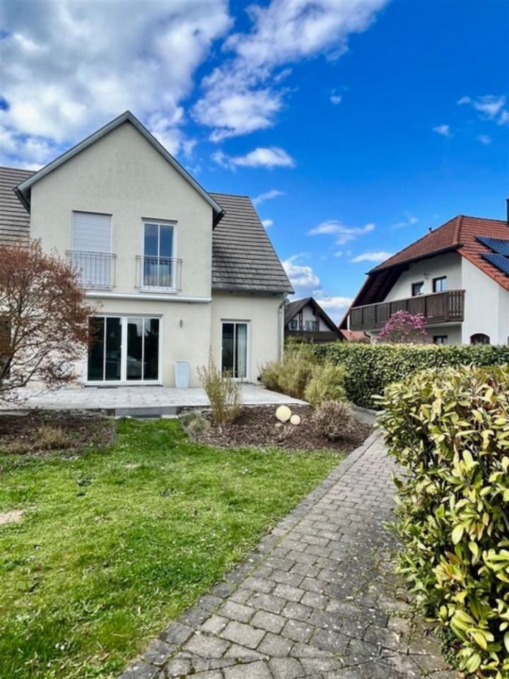 Thumbnail-Lichtdurchflutetes Einfamilienhaus mit hochwertiger Ausstattung