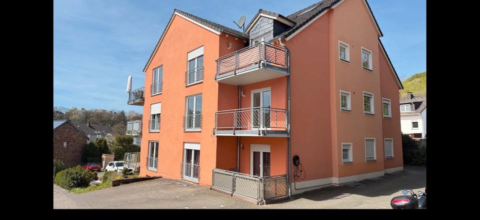 Thumbnail-Zentrumsnahe, kompl. renovierte 4 ZKB mit Balkon