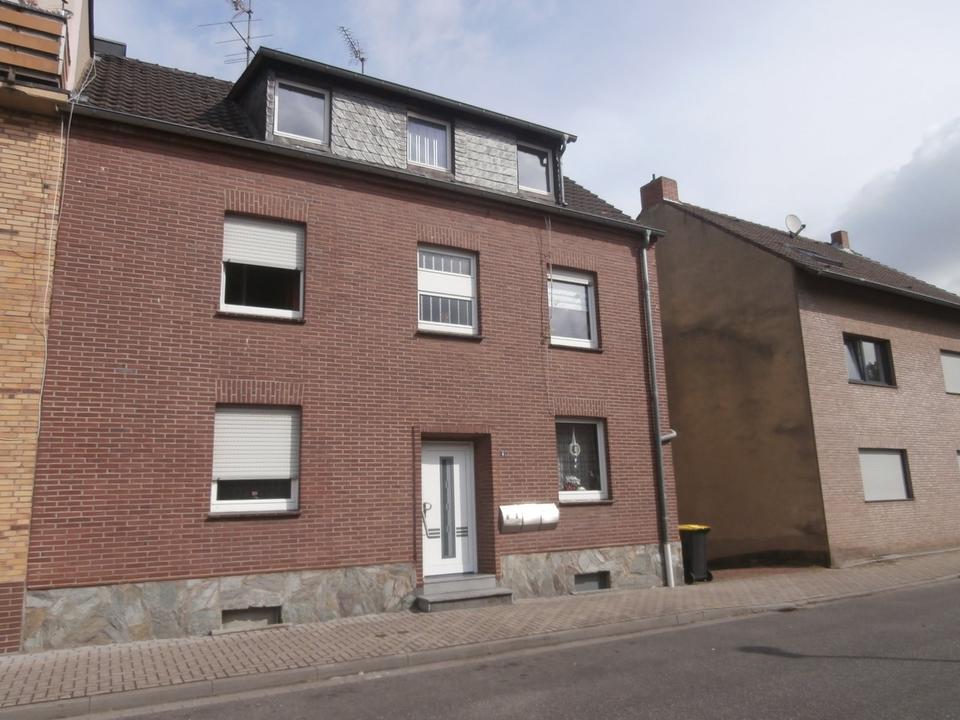 Thumbnail-Renovierte Erdgeschosswohnung im 3 Familienhaus, 52441 Linnich