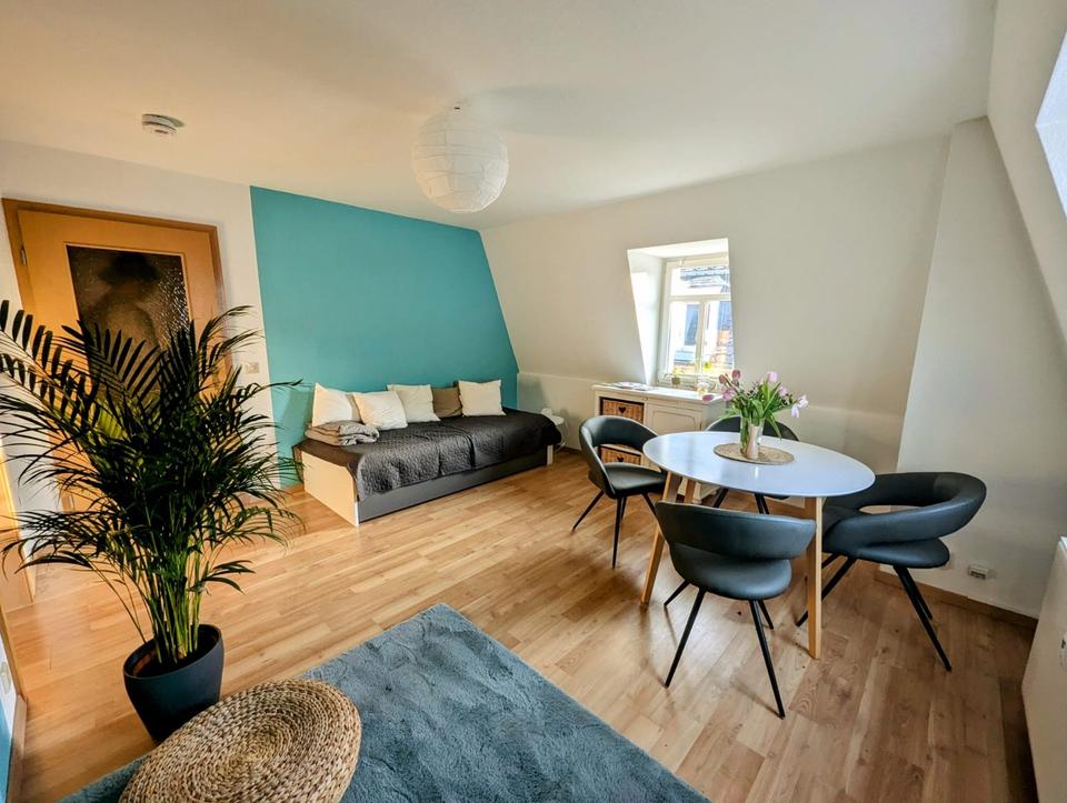 Thumbnail-möblierte, helle Wohnung im Altbau-OG zur alleinigen Nutzung