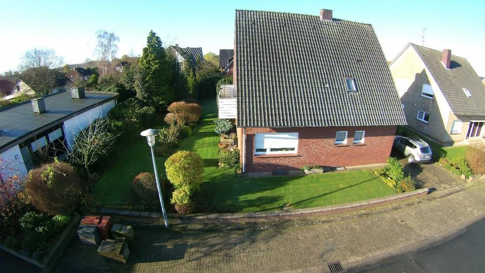 Thumbnail-Einfamilienhaus mit zwei Wohneinheiten