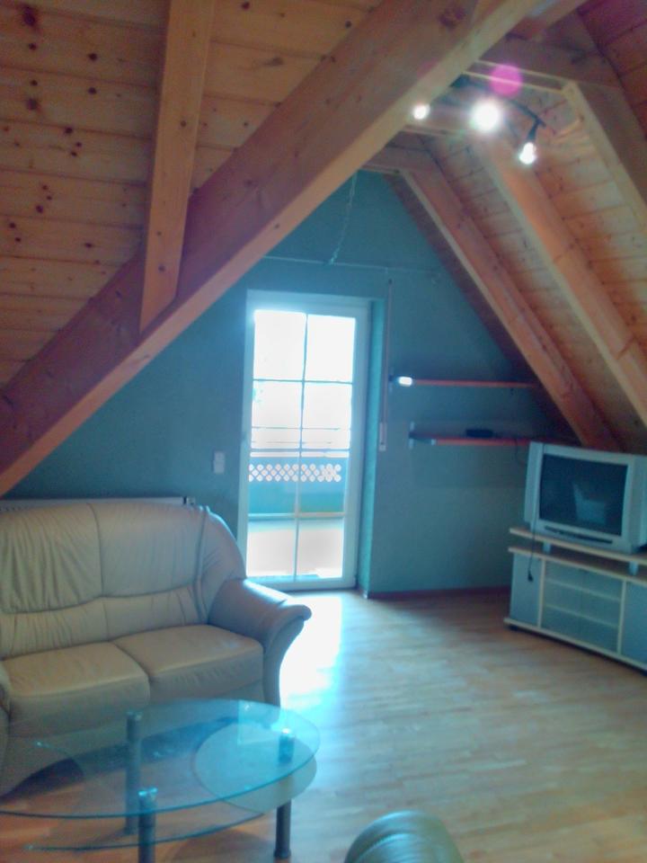 Thumbnail-HerzogenaurachFalkendorf schöne 2 Zimmer-DG-Wohnung