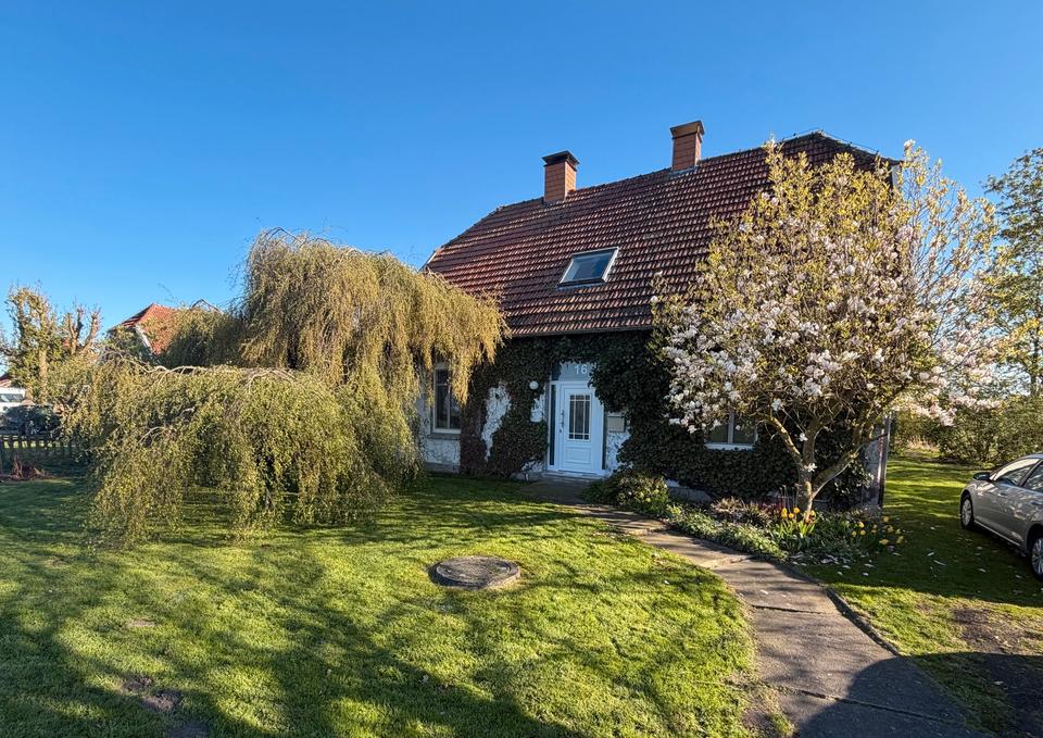 Thumbnail-Charmantes Einfamilienhaus mit großem Garten