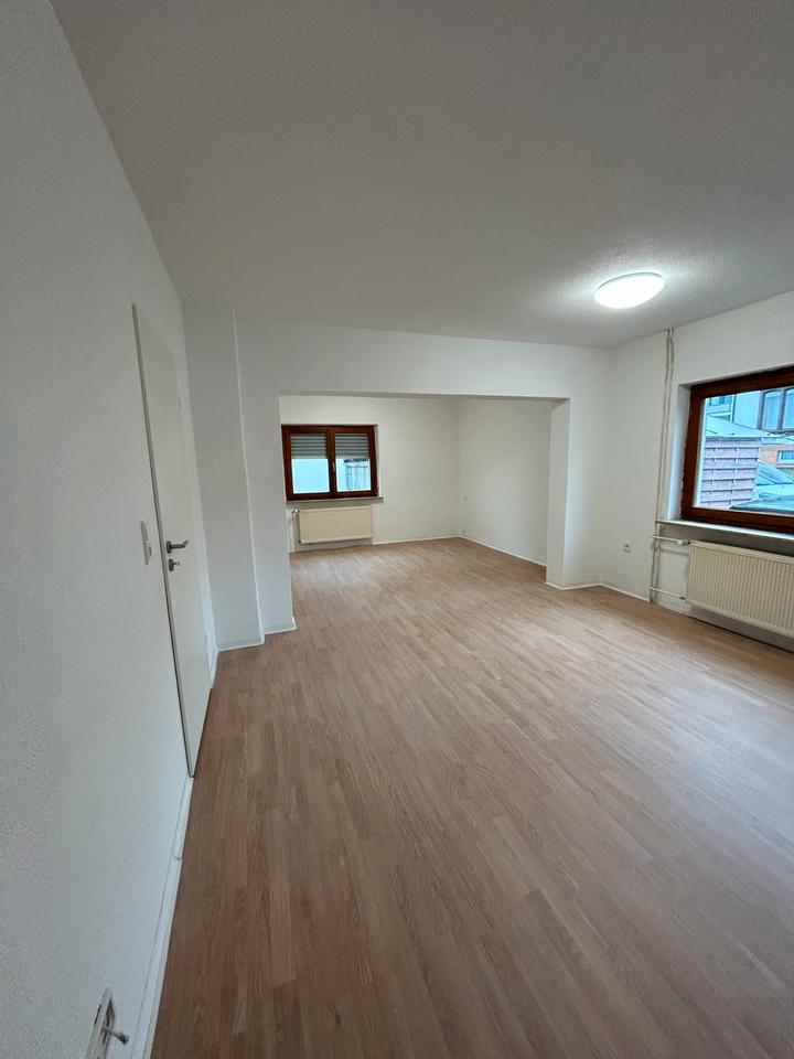 Thumbnail-Doppelhaushälfte - 5 Zimmer, Erstbezug nach Renovierung