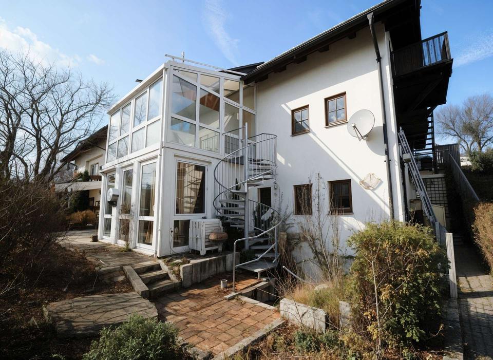 Thumbnail-Wohnen mit Hauscharakter! Großzügige Wohneinheit in ruhiger und grüner Umgebung