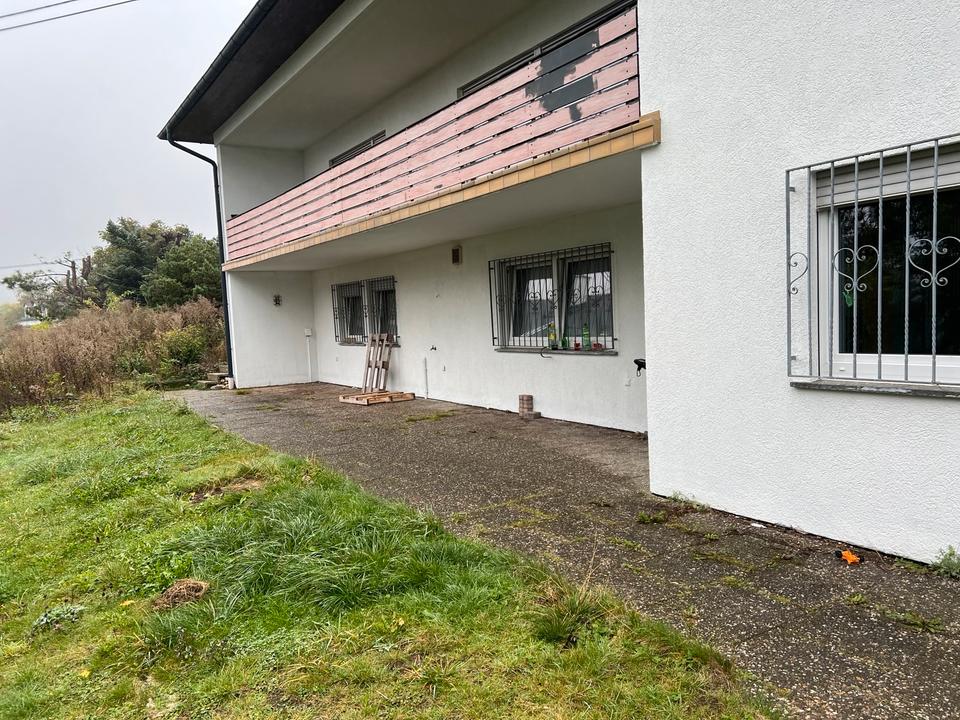 Thumbnail-Großzügige UG Wohnung mit großer Terrasse