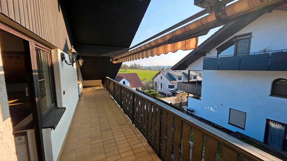 Thumbnail-Großzügige Wohnung in ruhigem Wohngebiet