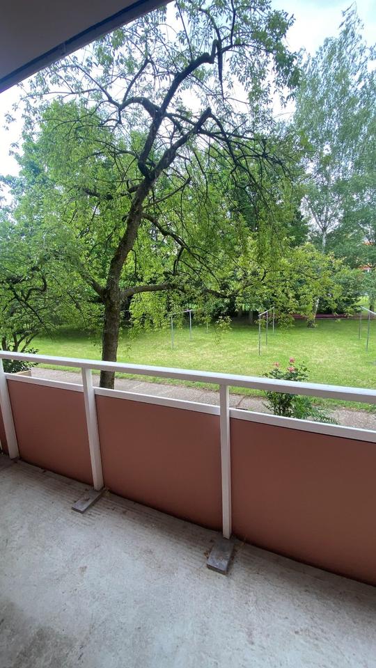 Thumbnail-3-Zimmer-Wohnung mit Balkon und Blick ins Grüne