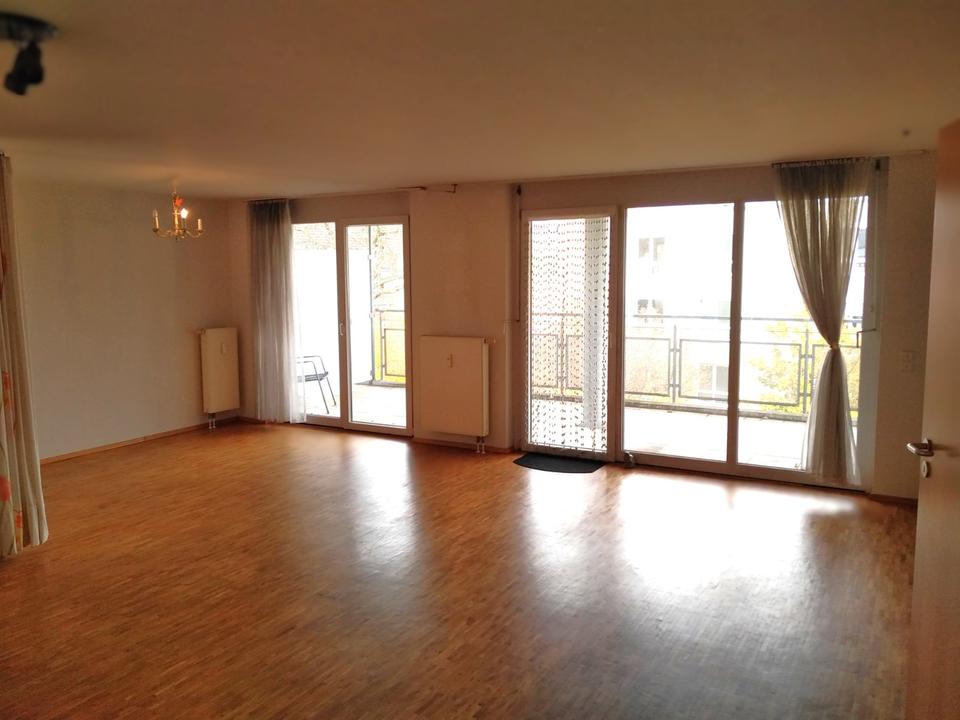 Thumbnail-3-Zimmer-Wohnung mit Einbauküche in 60435 Frankfurt am Main