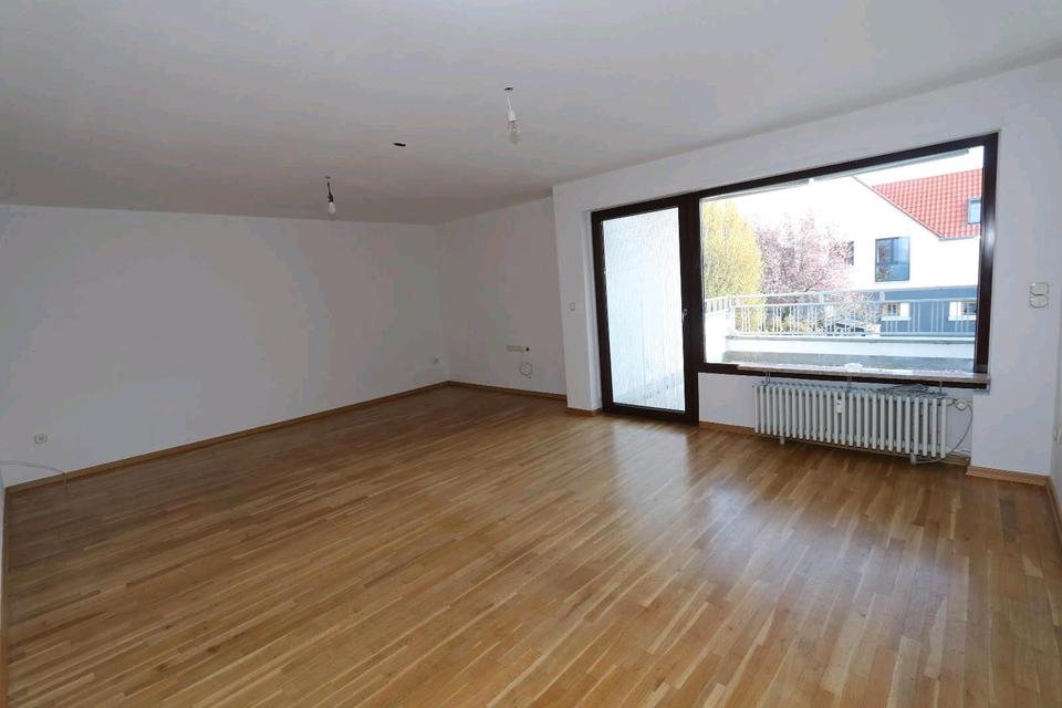 Thumbnail-Helle 3 Zimmer-Wohnung mit 12qm Sonnenterasse