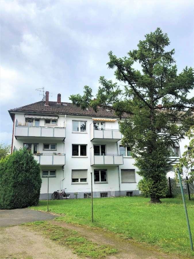 Thumbnail-2,5 Zimmer Etagenwohnung mit Balkon in Duisburg zu vermieten.