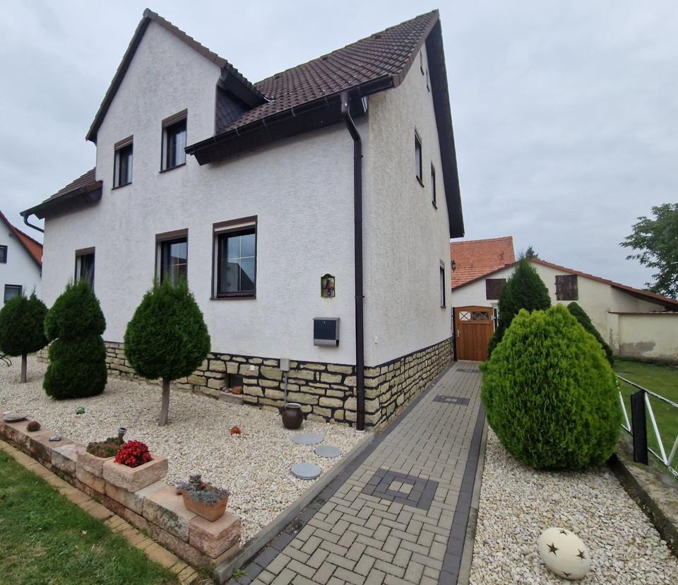 Thumbnail-Idyllisch gelegenes Einfamilienhaus mit großem Garten