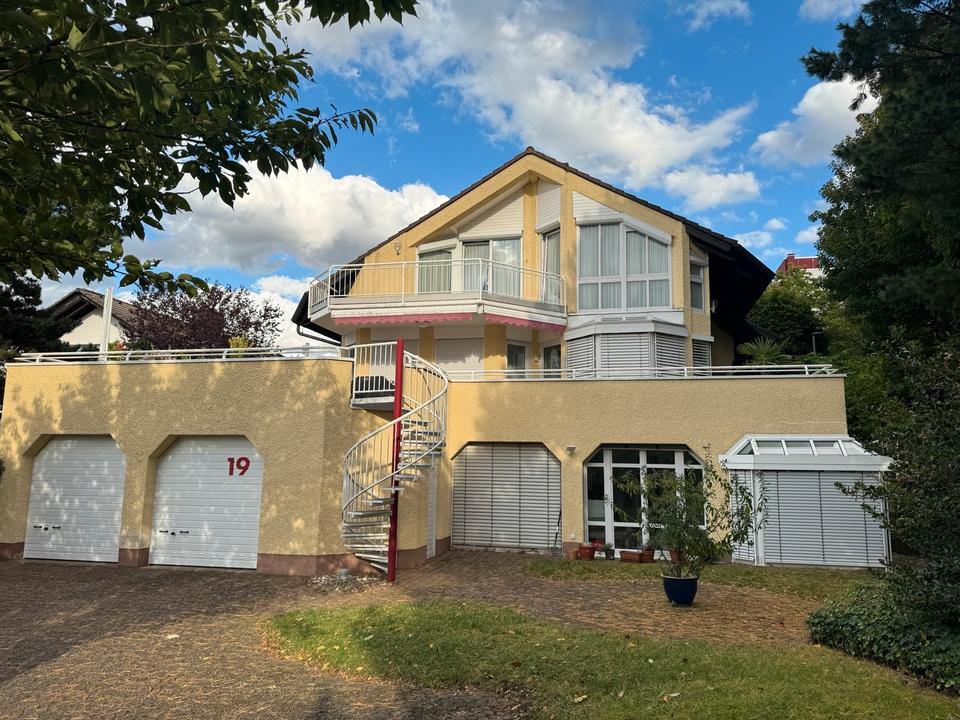 Thumbnail-Koblenz, 30qm schöne 1-Raum Wohnung gegen Seniorenhilfe