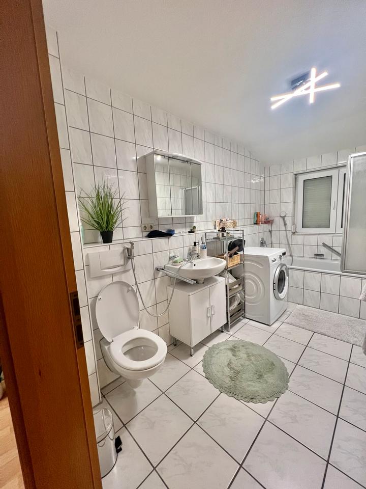 Thumbnail-Vollmöblierte 2,5-Zimmer-Wohnung zu vermieten