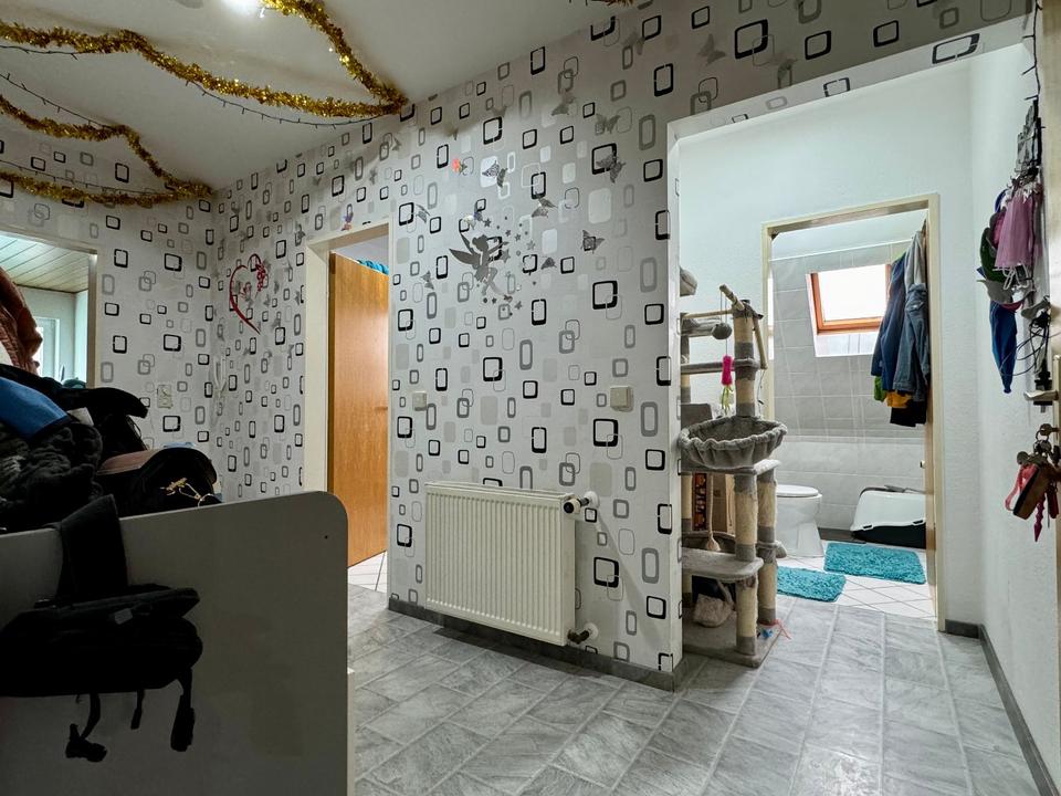 Thumbnail-Helle 3-Zimmer-Dachwohnung (78 m² + Schwalbennest) in Glashütten