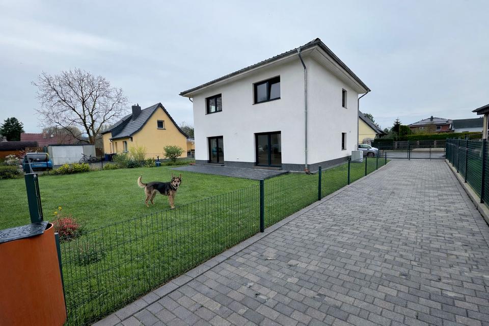 Thumbnail-Schon zum Sommer im neuen Eigenheim! 170m2 Stadtvilla nahe Berlin