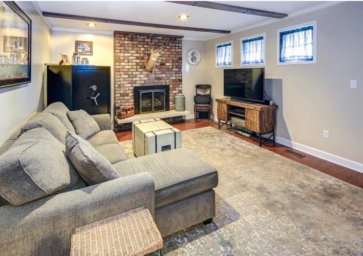 Thumbnail-Souterrain Keller Wohnung Loft Bereich Terrasse Monteurwohnung