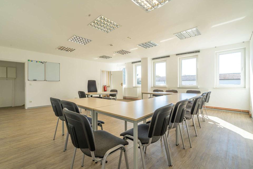 Thumbnail-150 m² Büro, bis zu 675 m² Halle mit 4.500 m² Außenfläche im Speckgürtel von Berlin und Potsdam