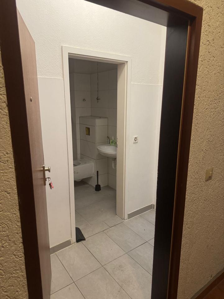 Thumbnail-1-Zimmer Bad Küche