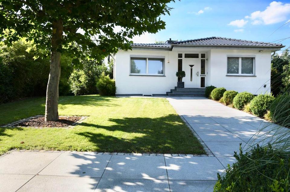 Thumbnail-Ihr Traumhaus auf Zeit: Luxuriöses, vollständig möbliertes Einfamilienhaus mit 5 Zimmern und Garten