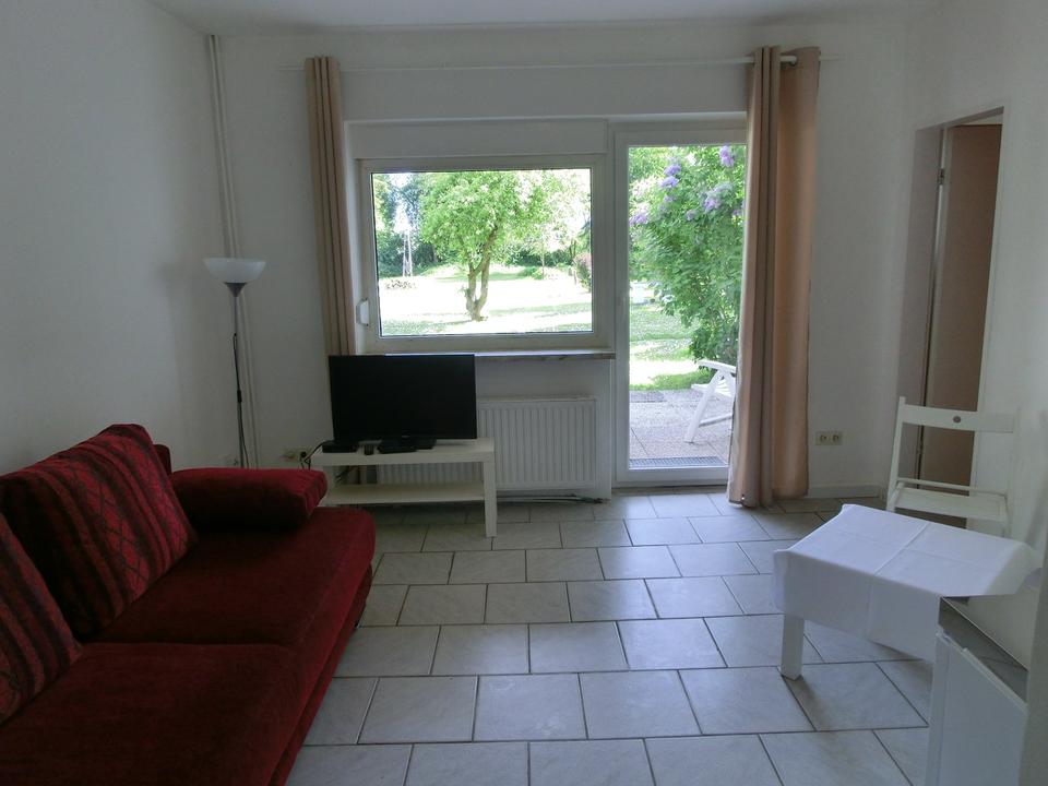 Thumbnail-Schöne 1 - Zimmer - Wohnung in großer Grünanlage