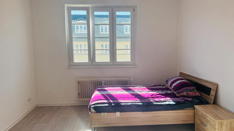 Thumbnail-Ein Zimmer zu vermieten