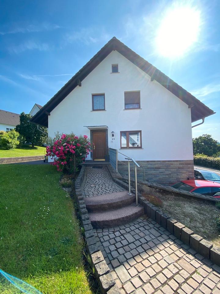 Thumbnail-Einfamilienhaus mit Einliegerwohnung