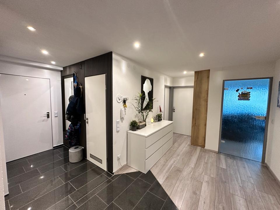 Thumbnail-Schöne moderne 3.5 Zimmer Wohnung inkl. KÜCHE & GARAGE