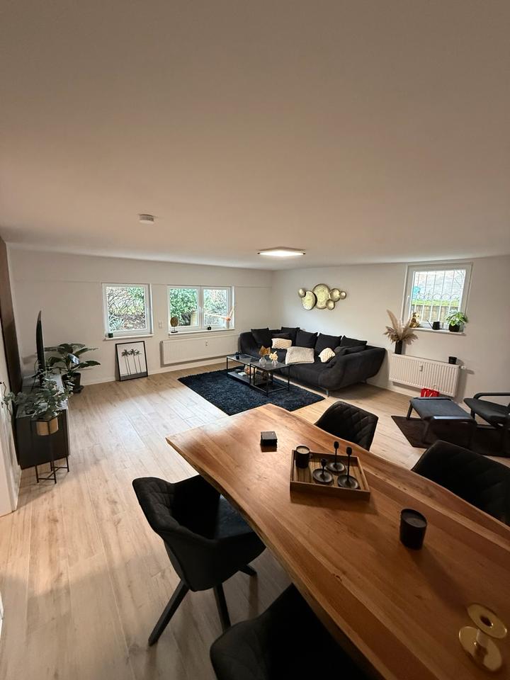 Thumbnail-Renovierte 2 Zimmer Erdgeschosswohnung Terrasse Garage 80qm